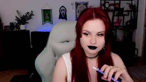 Snapshot of dellacrush_ chatting on February 25, 6:39 pm dellacrush_ online show from February 25, 6:39 pm