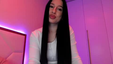 Snapshot of delly_love chatting on April 2, 7:55 pm delly_love online show from April 2, 7:55 pm