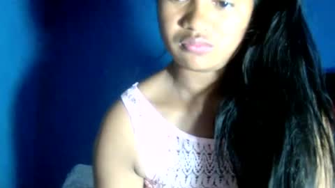 Snapshot of delorahoneyy chatting on August 2, 3:32 pm Angels online show from August 2, 3:32 pm