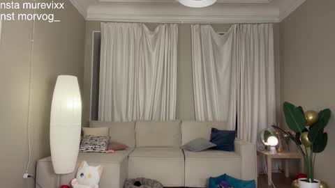 Delora online show from December 1, 1:43 am