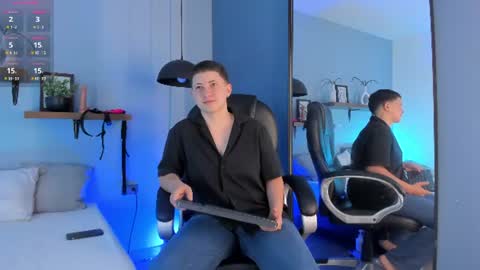 Deluca Vega online show from July 15, 12:10 pm