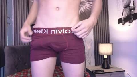 Snapshot of demian_hot99 chatting on May 21, 12:12 pm demian hot99 online show from May 21, 12:12 pm