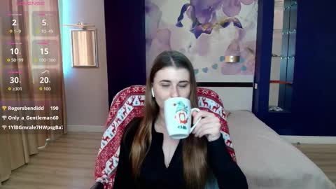 Snapshot of demmyrose chatting on February 16, 10:33 am DemmyRose online show from February 16, 10:33 am