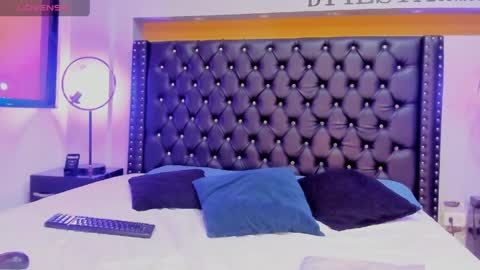   online show from April 16, 12:17 pm