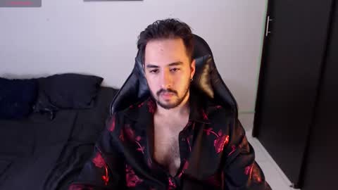 Snapshot of demon_salvatoree chatting on September 21, 9:49 pm Demon Salvatore online show from September 21, 9:49 pm