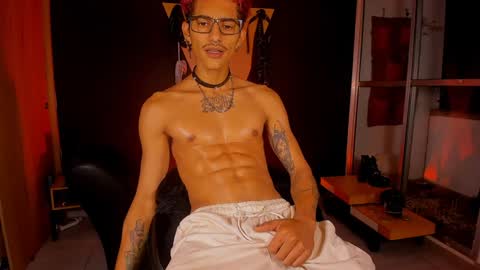 DemonKush online show from February 2, 12:40 am