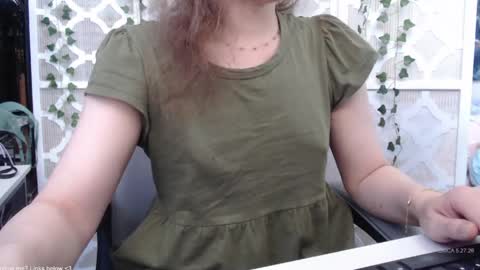 Deliah online show from May 28, 8:28 pm