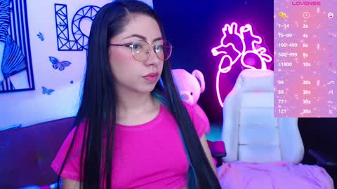 Snapshot of demyanderson_ chatting on December 12, 11:03 pm Demy online show from December 12, 11:03 pm