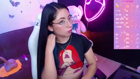 Snapshot of demyanderson_ chatting on February 13, 2:45 am Demy online show from February 13, 2:45 am