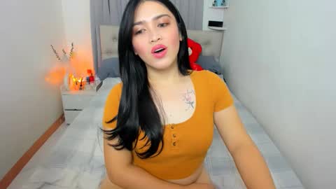 Snapshot of dencyleander chatting on February 27, 6:13 am Demi online show from February 27, 6:13 am