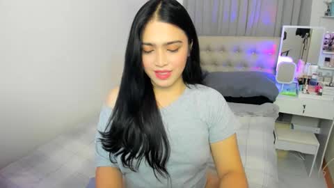 Snapshot of dencyleander chatting on February 28, 9:10 am Demi online show from February 28, 9:10 am