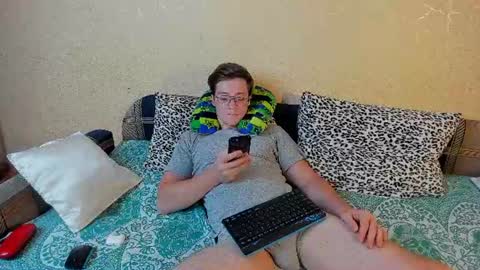 Snapshot of deni_boy99 chatting on June 29, 8:09 pm Deni online show from June 29, 8:09 pm
