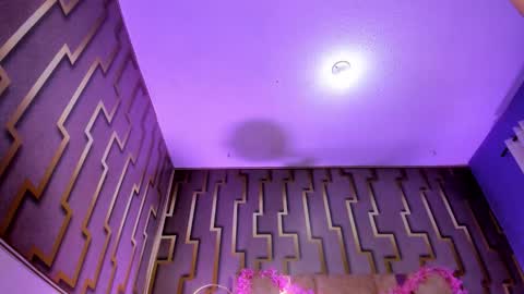 DENIN onlineMonday to Saturday 330 pm Chicago time online show from November 26, 8:21 pm