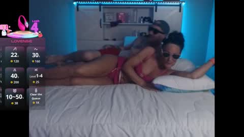 Snapshot of deniseandmoby chatting on September 21, 1:51 am Denise Moby online show from September 21, 1:51 am