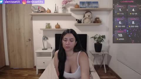    online show from November 5, 2:28 pm