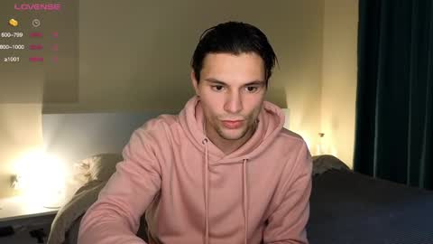 Den online show from April 4, 3:31 pm