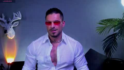 dennis_cox_ online show from February 3, 2:53 am