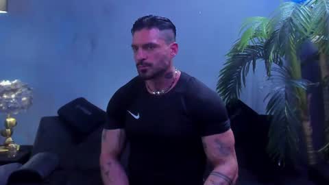 dennis_cox_ online show from June 19, 3:27 pm