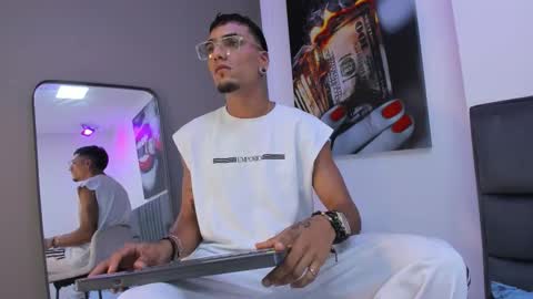 Dennis Kinsey online show from February 18, 8:05 pm