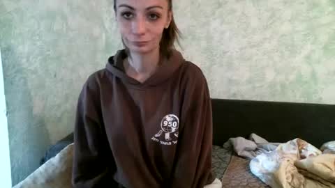 Snapshot of dennisxcarol chatting on April 9, 7:58 am DennisXCarol online show from April 9, 7:58 am