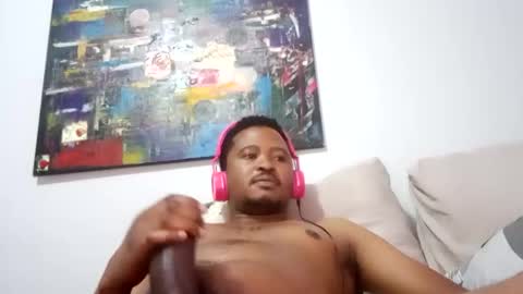 mastER blACK online show from May 5, 5:15 am