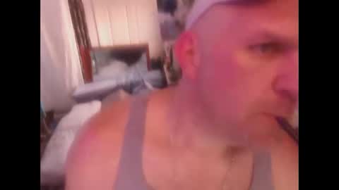 Snapshot of denveversbb chatting on December 21, 6:15 pm denveversbb online show from December 21, 6:15 pm