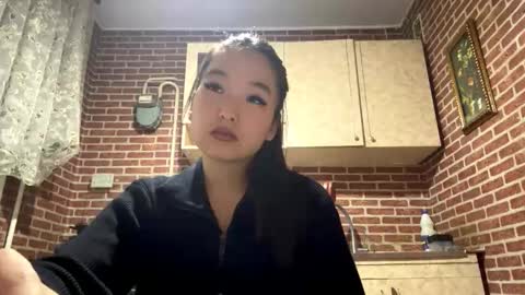 Emma online show from November 6, 12:28 pm