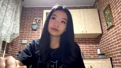 Emma online show from November 8, 12:16 pm