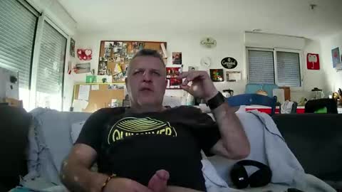 Snapshot of denzel455 chatting on February 2, 3:17 pm denzel455 online show from February 2, 3:17 pm