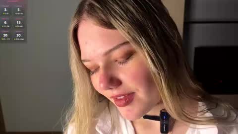 Luna online show from March 22, 3:48 pm