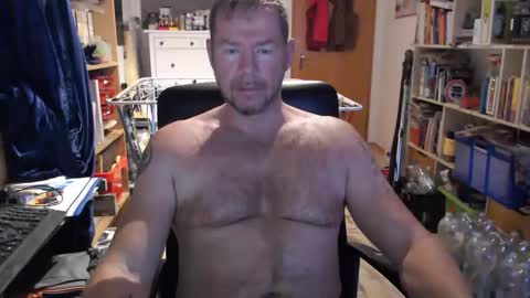 Snapshot of depraved45 chatting on November 15, 6:33 am depraved45 online show from November 15, 6:33 am