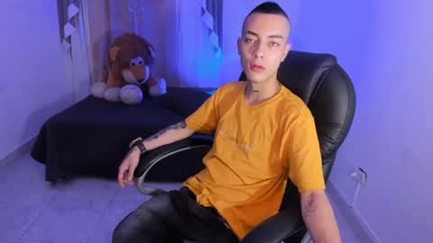 Dereck Boy online show from February 10, 2:04 am