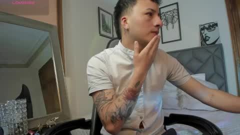 Snapshot of dereck_klain chatting on May 17, 6:59 pm dereck_klain online show from May 17, 6:59 pm