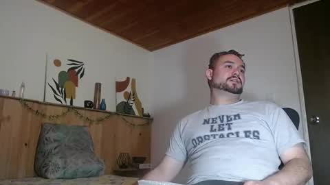 Dereck Mills3 online show from January 8, 11:51 pm