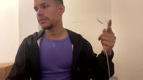 Snapshot of dereck_myers chatting on March 8, 1:59 pm Dereck Myers online show from March 8, 1:59 pm