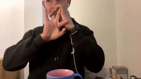 Snapshot of dereck_myers chatting on March 15, 9:54 pm Dereck Myers online show from March 15, 9:54 pm