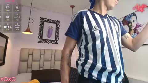 Snapshot of dereck_smithh chatting on August 3, 10:46 pm Dereck online show from August 3, 10:46 pm