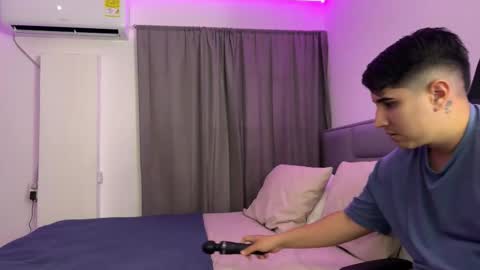 Dereck online show from September 26, 12:36 am