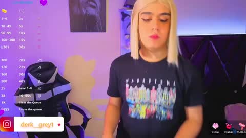 Snapshot of derek_greyy_ chatting on March 31, 12:45 am derek grey online show from March 31, 12:45 am