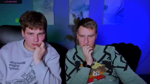 Snapshot of derek_hawk_ chatting on December 5, 10:13 am derek_hawk_ online show from December 5, 10:13 am