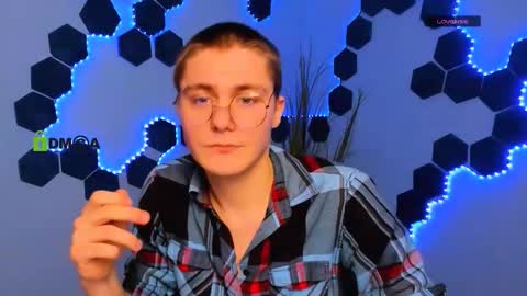 Snapshot of derek_hawk_ chatting on February 4, 9:37 am derek_hawk_ online show from February 4, 9:37 am