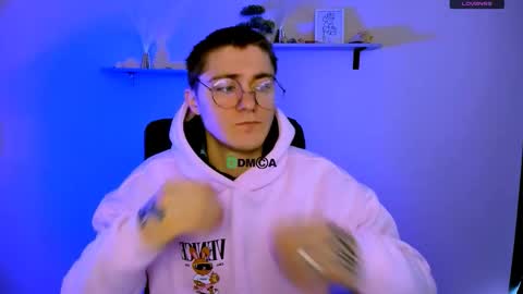 Snapshot of derek_hawk_ chatting on February 5, 9:47 am derek_hawk_ online show from February 5, 9:47 am