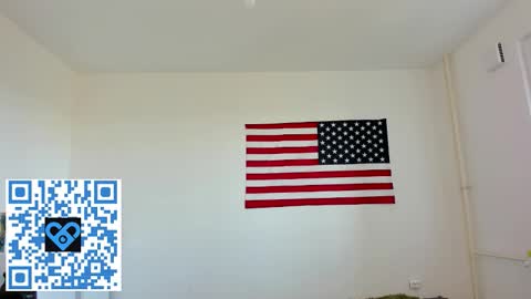 Derek online show from September 28, 11:48 am