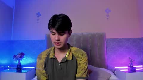 derek_sinn online show from March 8, 3:16 pm