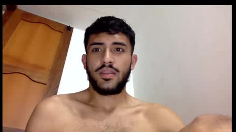 Snapshot of derek_smiith chatting on February 12, 6:51 am Derek smiith online show from February 12, 6:51 am