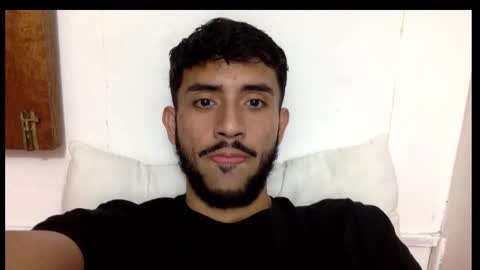 Snapshot of derek_smiith chatting on February 14, 5:30 am Derek smiith online show from February 14, 5:30 am