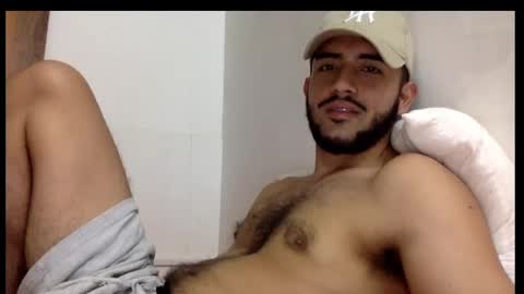 Snapshot of derek_smiith chatting on February 19, 4:11 pm Derek smiith online show from February 19, 4:11 pm