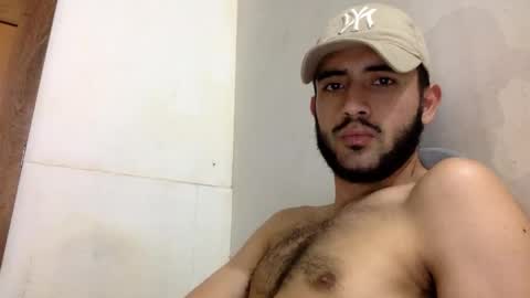 Snapshot of derek_smiith chatting on September 27, 3:28 pm Derek smiith online show from September 27, 3:28 pm