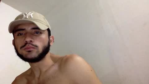 Snapshot of derek_smiith chatting on October 8, 11:30 am Derek smiith online show from October 8, 11:30 am