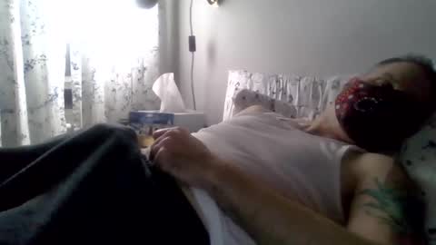 Snapshot of derekf73 chatting on December 26, 3:49 am Derek777 online show from December 26, 3:49 am